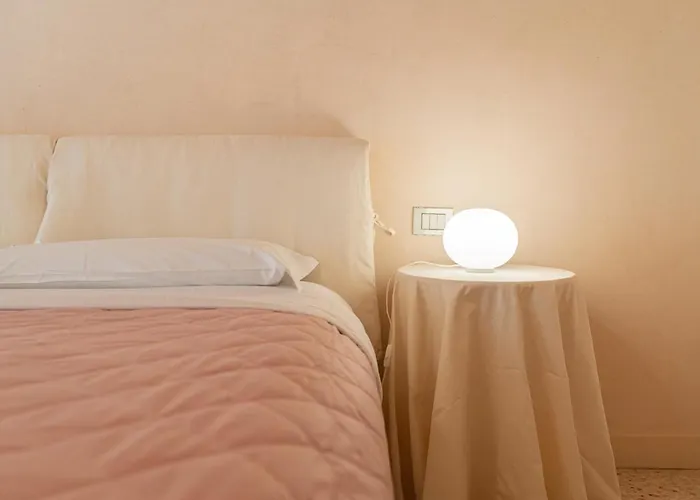 Two-Bedroom Separate Building Apartment