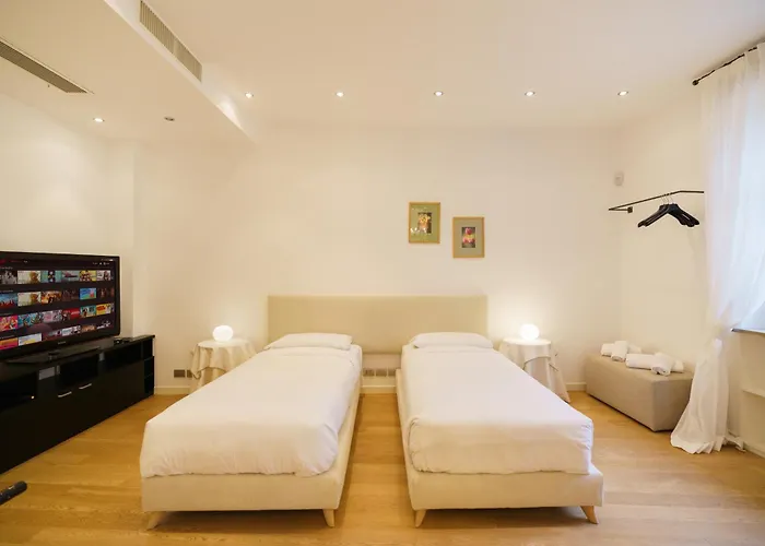 Two-Bedroom Separate Building Apartment