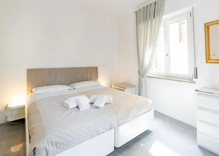 One-Bedroom Separate Building Apartment