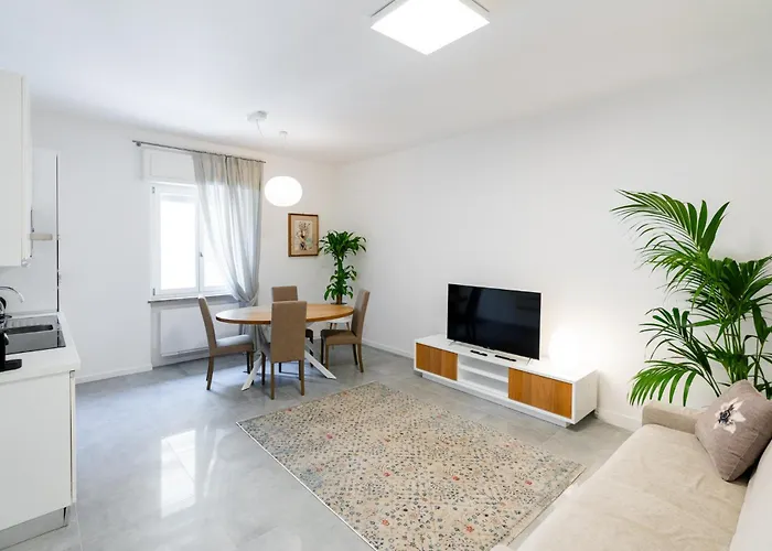 One-Bedroom Separate Building Apartment