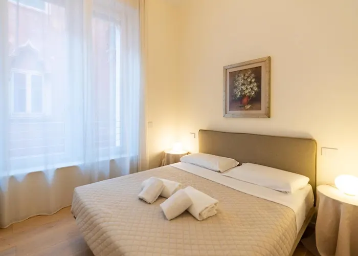 Two-Bedroom Separate Building Apartment